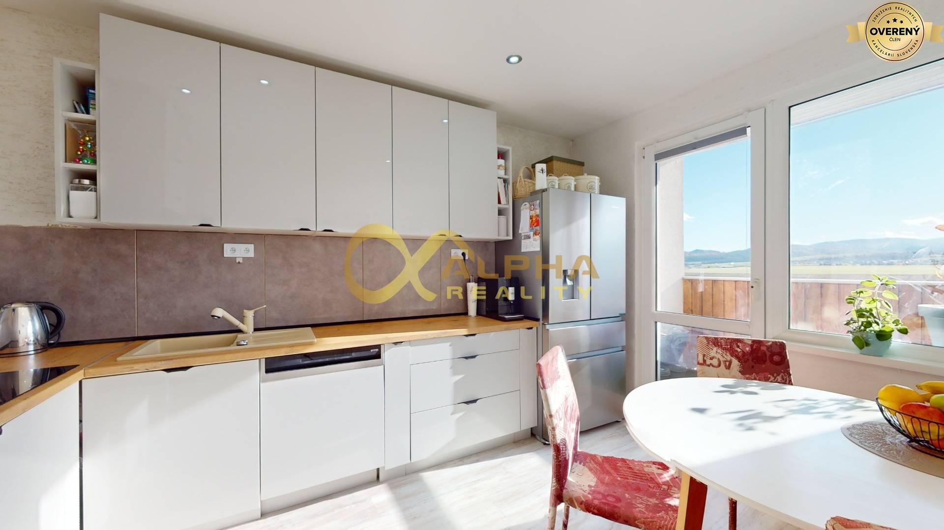 EXKLUZÍVNE 3 izbový byt s loggiou, sídlisko Západ, Spišská Nová Ves