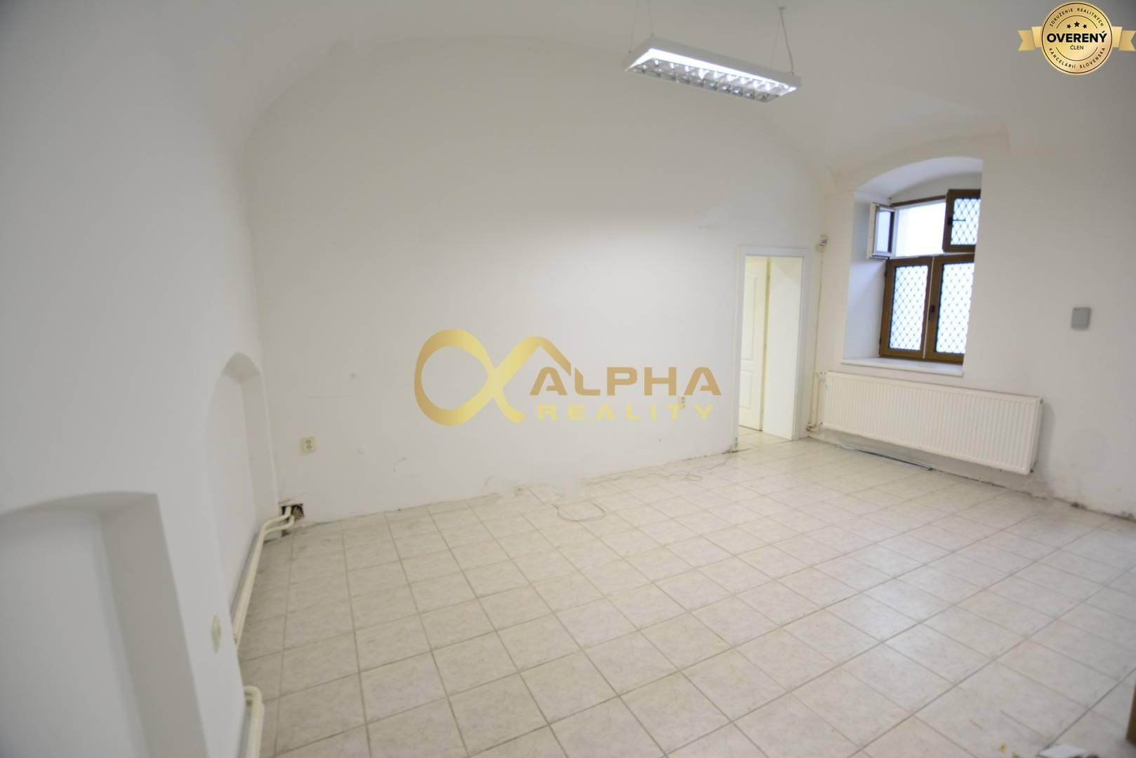 Prenájom obchodných priestorov, centrum, Spišská Nová Ves