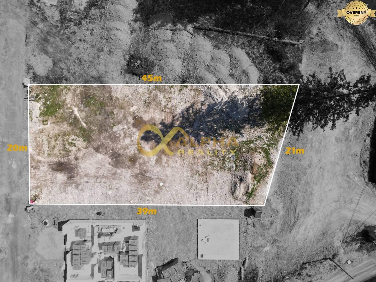 EXKLUZÍVNE Stavebný pozemok, 841m2, Novoveská Huta 