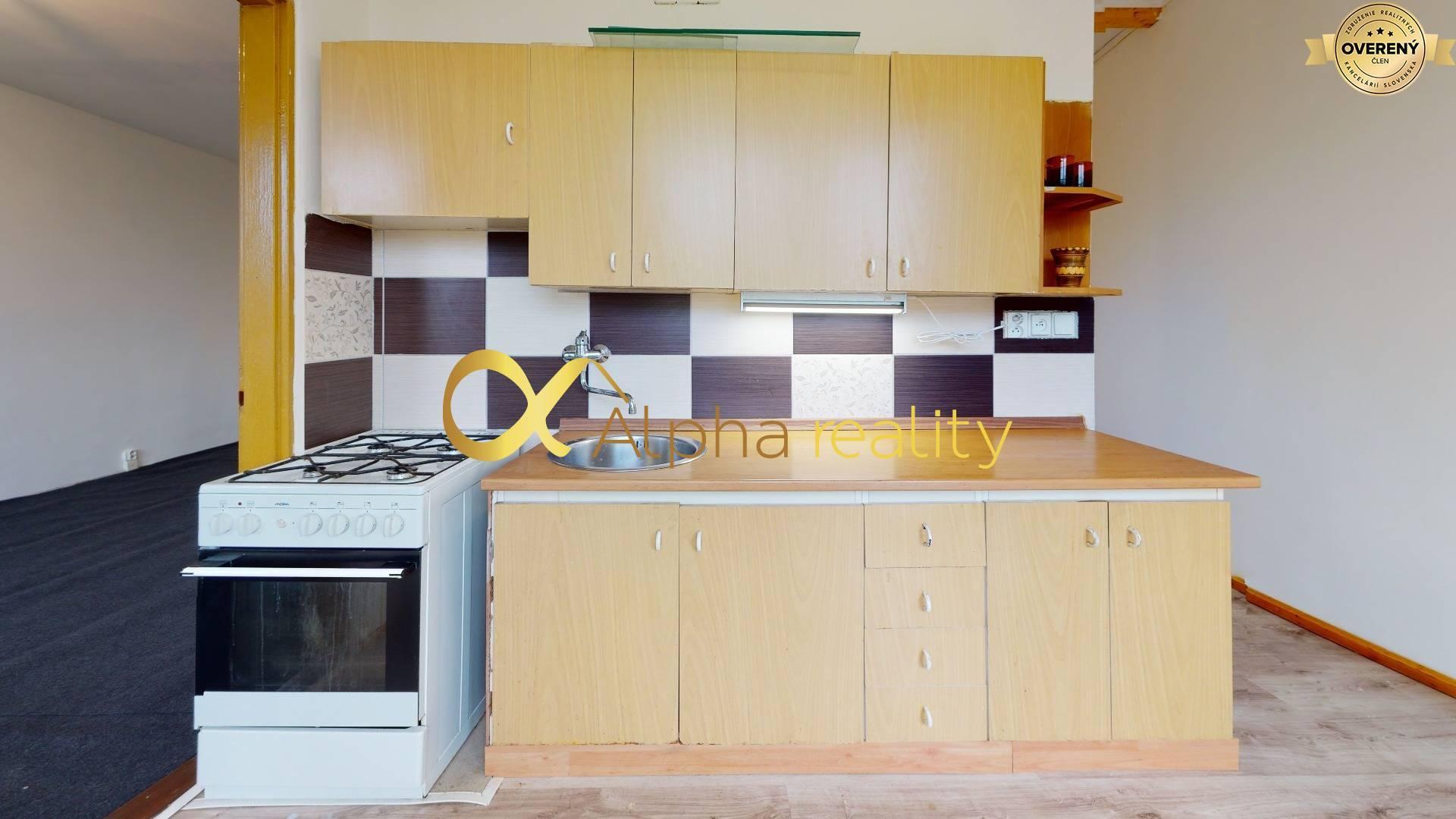 REZERVOVANÉ 1 izbový byt s 2 loggiami, sídl. Mier, Spišská Nová Ves