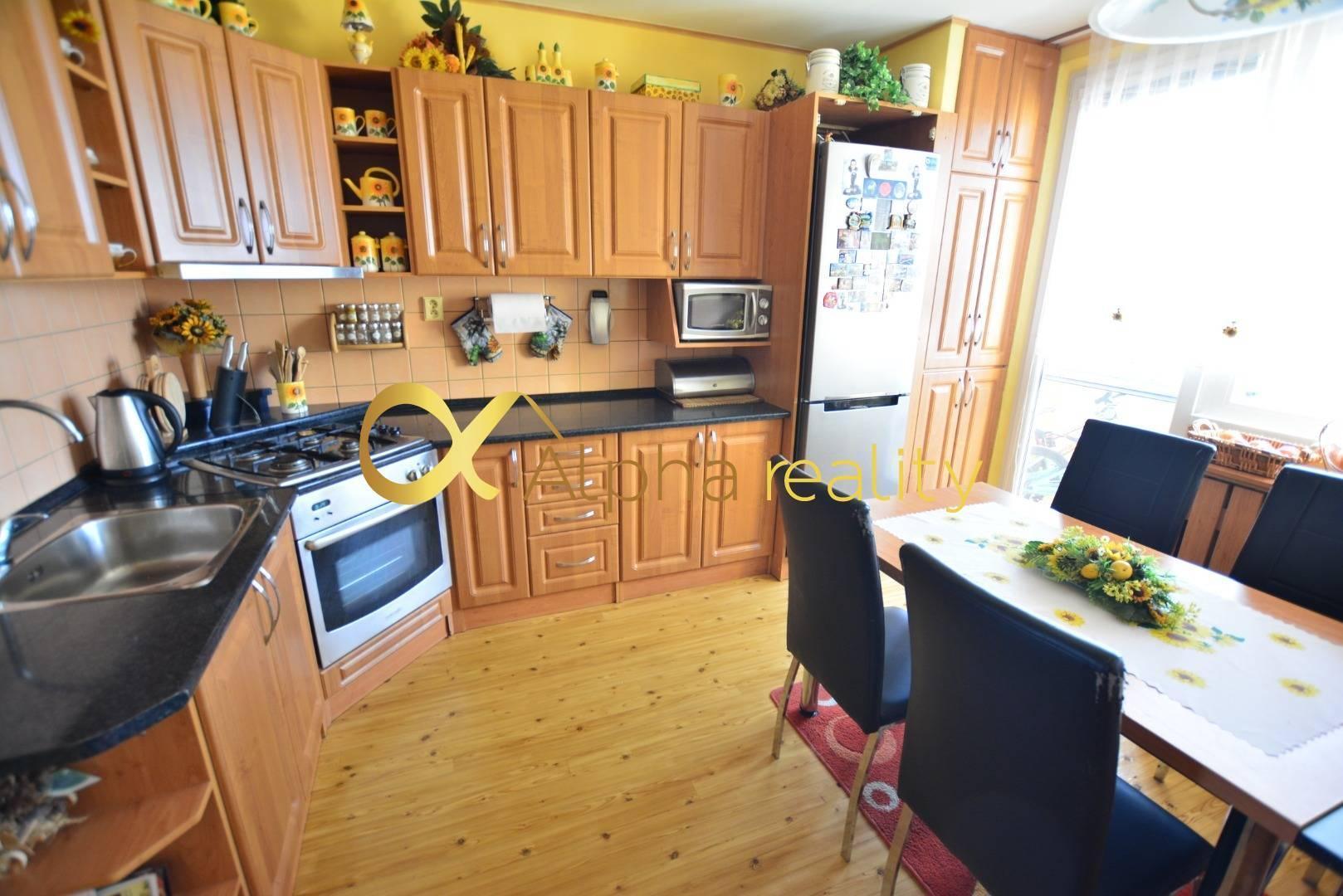 EXKLUZÍVNE 4 izbový byt s loggiou, sídlisko Západ, Smižany