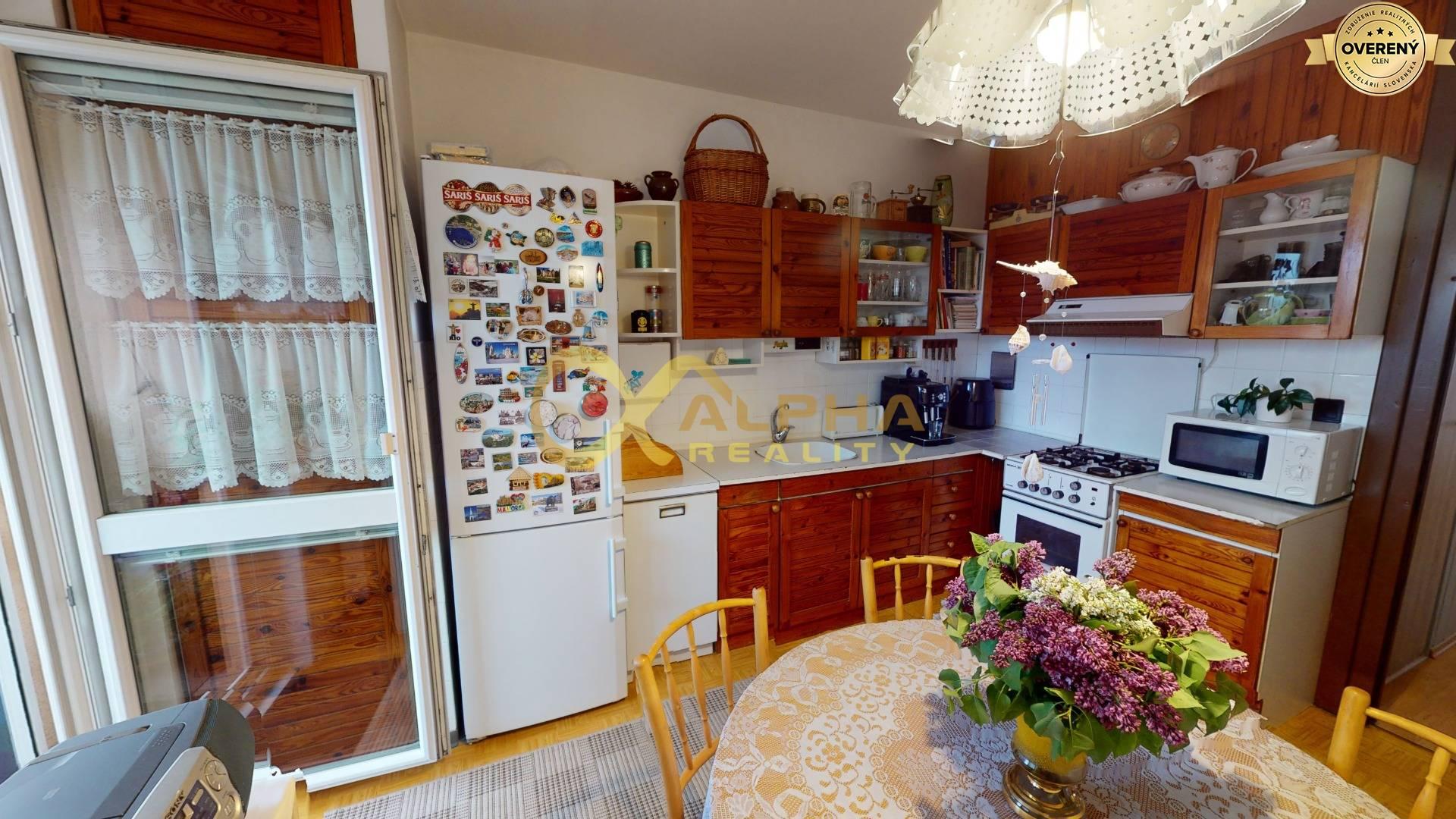 Znížená cena 3 izbový byt s loggiou, sídl. Západ, Spišská Nová Ves