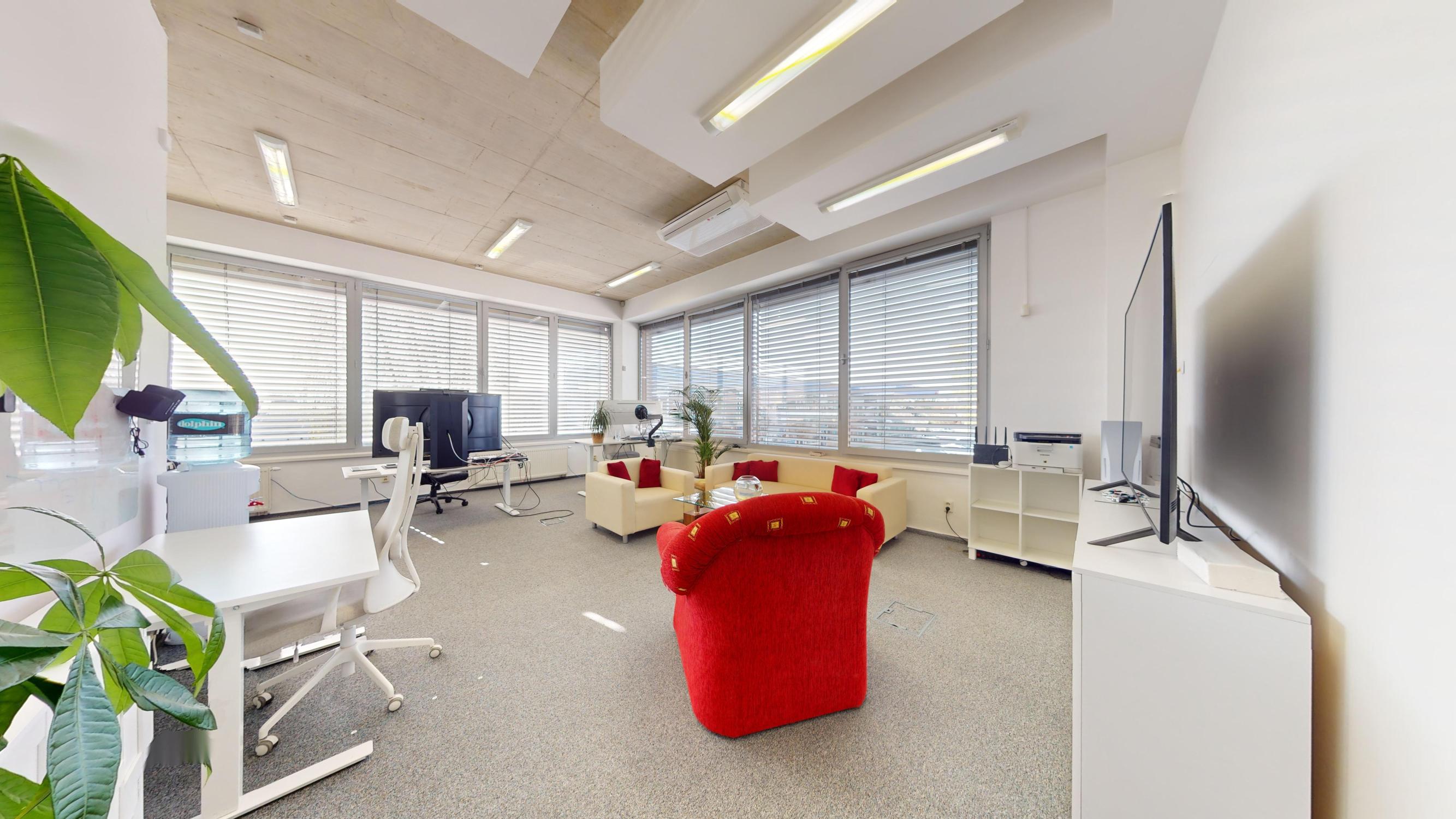 Prenájom kancelárske, obchodné priestory 114,2m2, Sp. N. Ves