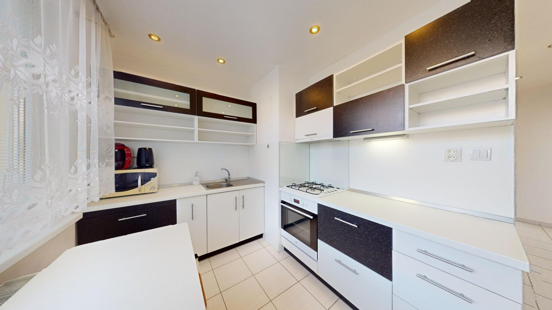 Prenájom 2 izbový byt, J. Wolkera, Spišská Nová Ves