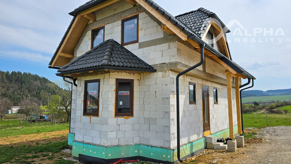 EXKLUZÍVNE Rodinný dom, obec Markušovce, okres Spišská Nová Ves