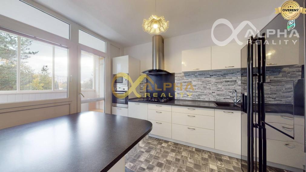 Prenájom: 4 izbový byt s loggiou, sídlisko Mier, Sp.N.Ves