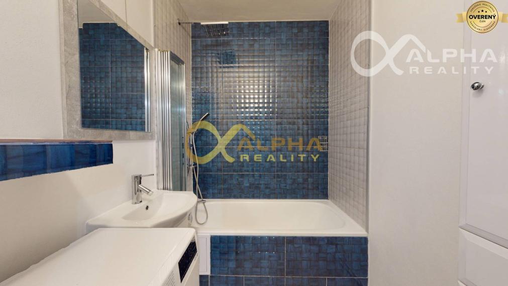 Prenájom: 4 izbový byt s loggiou, sídlisko Mier, Sp.N.Ves