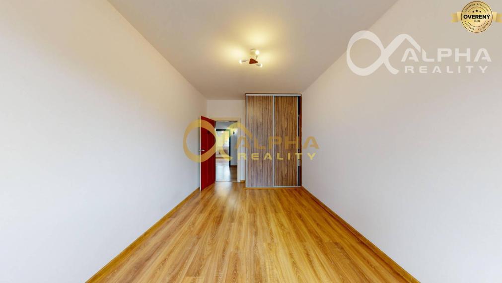 Prenájom: 4 izbový byt s loggiou, sídlisko Mier, Sp.N.Ves