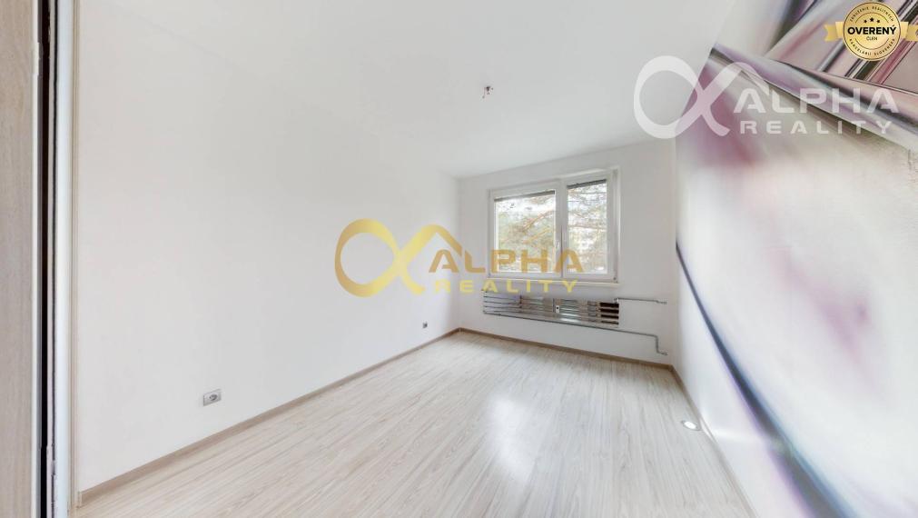 Prenájom: 4 izbový byt s loggiou, sídlisko Mier, Sp.N.Ves