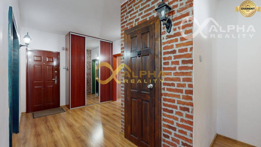 Prenájom: 4 izbový byt s loggiou, sídlisko Mier, Sp.N.Ves