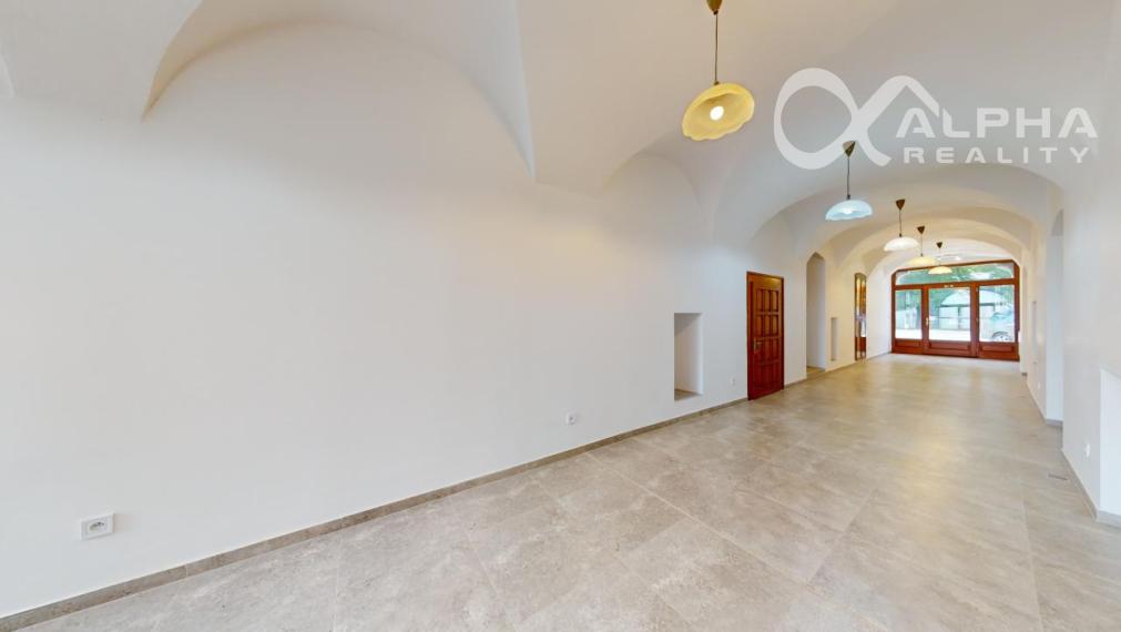 Polyfunkčný priestor na predaj, 66,5m2+pivnica 38m2, Zimná ul., Spišská Nová Ves