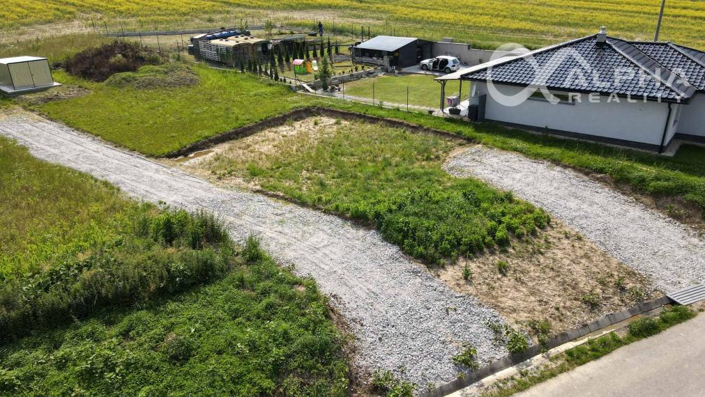 EXKLUZÍVNE Pozemok na výstavbu rodinného domu, obec Spišský Hrušov, okres Spišská Nová Ves