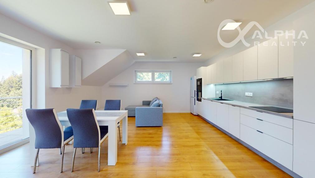 Prenájom 4i byt v rodinnom dome s parkovaním, Novoveská Huta