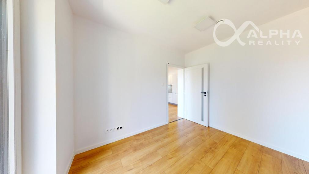 Prenájom 4i byt v rodinnom dome s parkovaním, Novoveská Huta