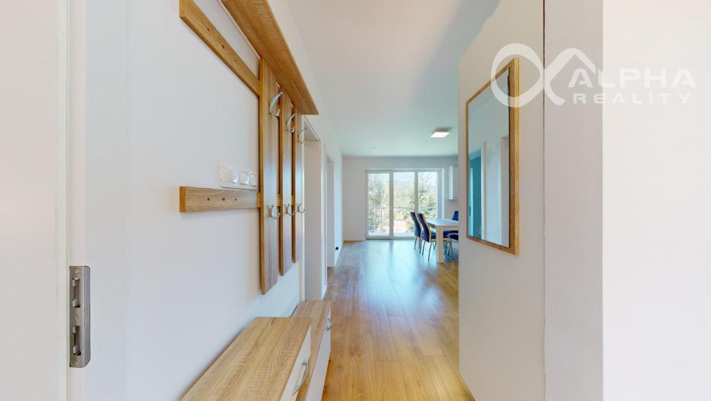 Prenájom 4i byt v rodinnom dome s parkovaním, Novoveská Huta