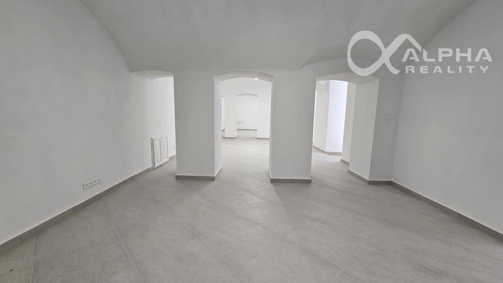 Prenájom obchodných priestorov, 268m2, Letná ulica, Spišská Nová Ves