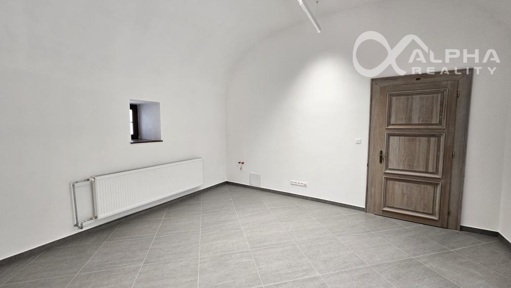 Prenájom obchodných priestorov, 268m2, Letná ulica, Spišská Nová Ves