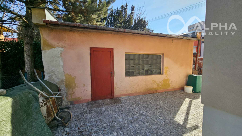 Prenájom: Garáž s priľahlým pozemkom, centrum, Spišská Nová Ves