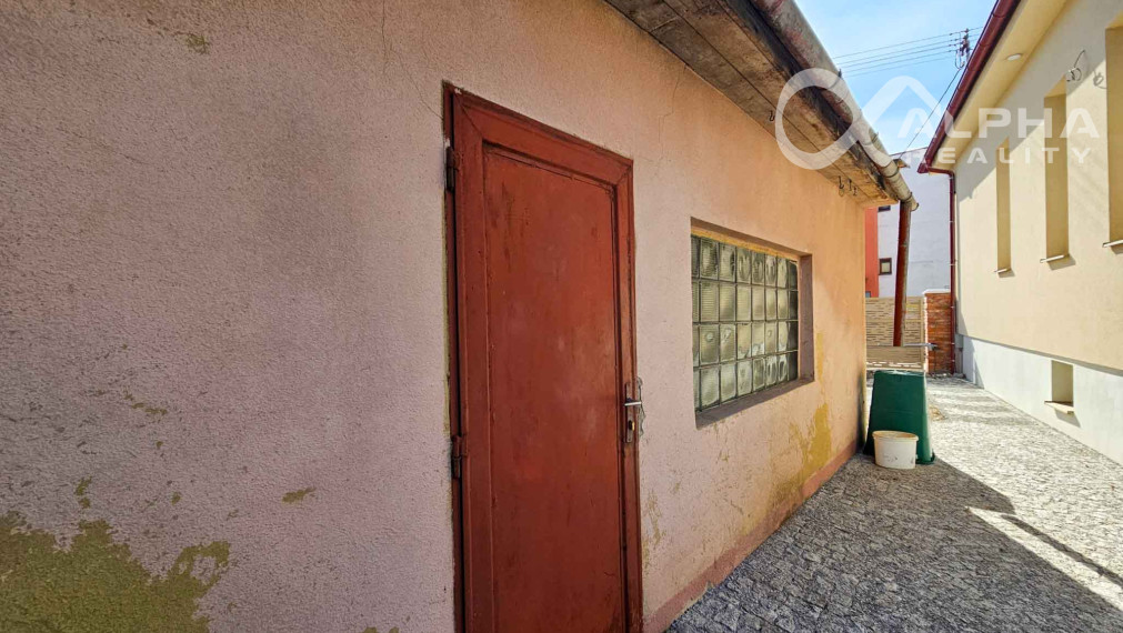 Prenájom: Garáž s priľahlým pozemkom, centrum, Spišská Nová Ves