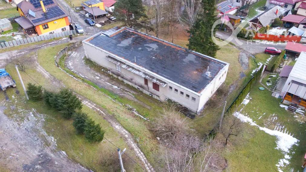 Budova s pozemkom, obec Helcmanovce, okres Gelnica