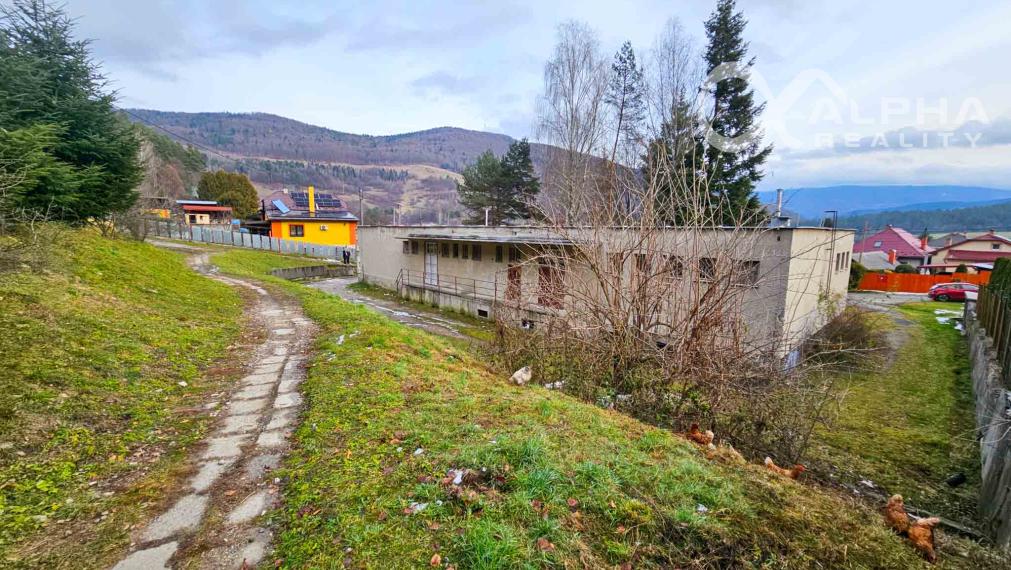 Budova s pozemkom, obec Helcmanovce, okres Gelnica