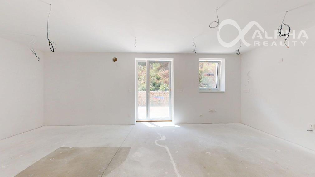 EXKLUZÍVNE 3i byt 113,09m2 s terasou, parkovaním, Nov. Huta