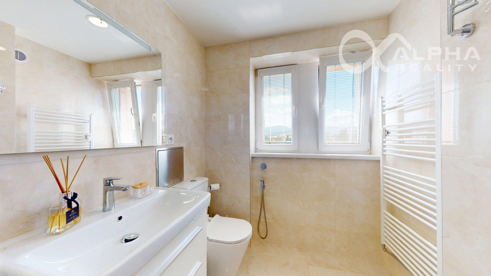 Prenájom 2 izbový byt, centrum, Spišská Nová Ves