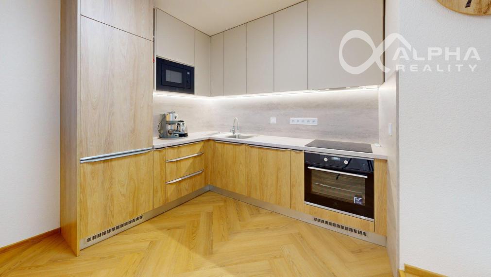 Exkluzívny 2 izbový byt s parkovaním, centrum, Spišská Nová Ves