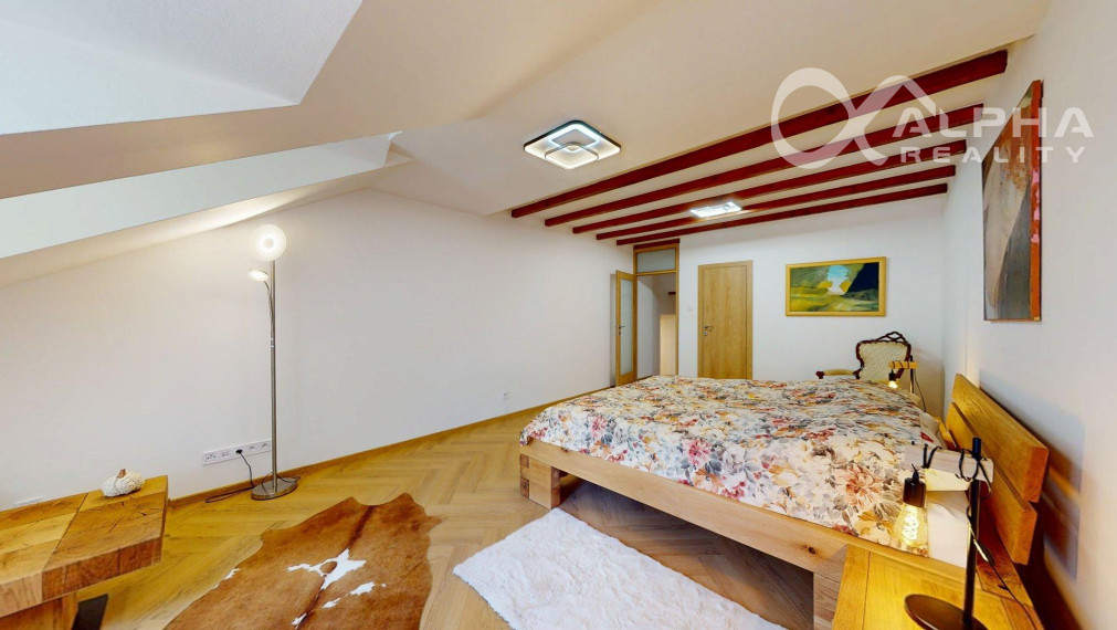 Exkluzívny 2 izbový byt s parkovaním, centrum, Spišská Nová Ves