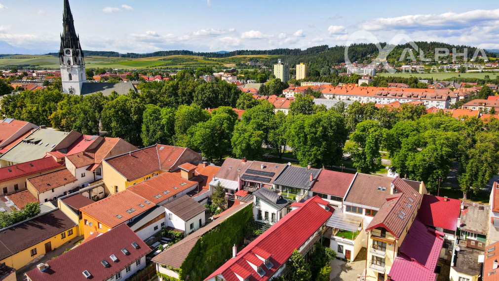 Exkluzívny 2 izbový byt s parkovaním, centrum, Spišská Nová Ves