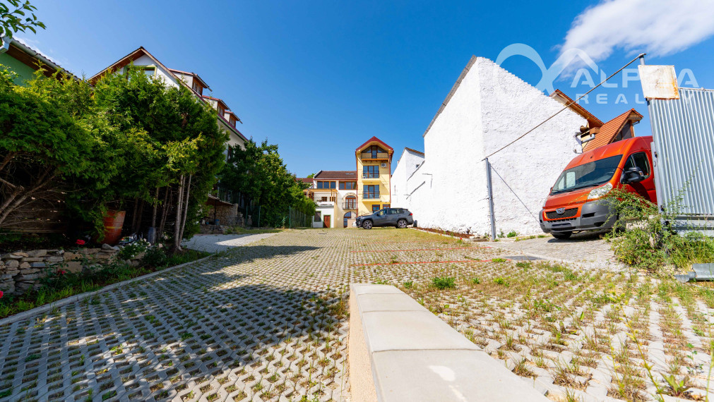 Exkluzívny 2 izbový byt s parkovaním, centrum, Spišská Nová Ves