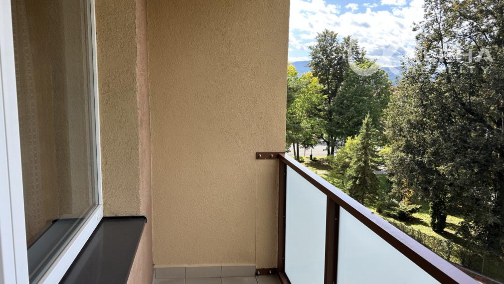 Exkluzívne 3i byt, 2 loggie, centrum, Spišská Nová Ves