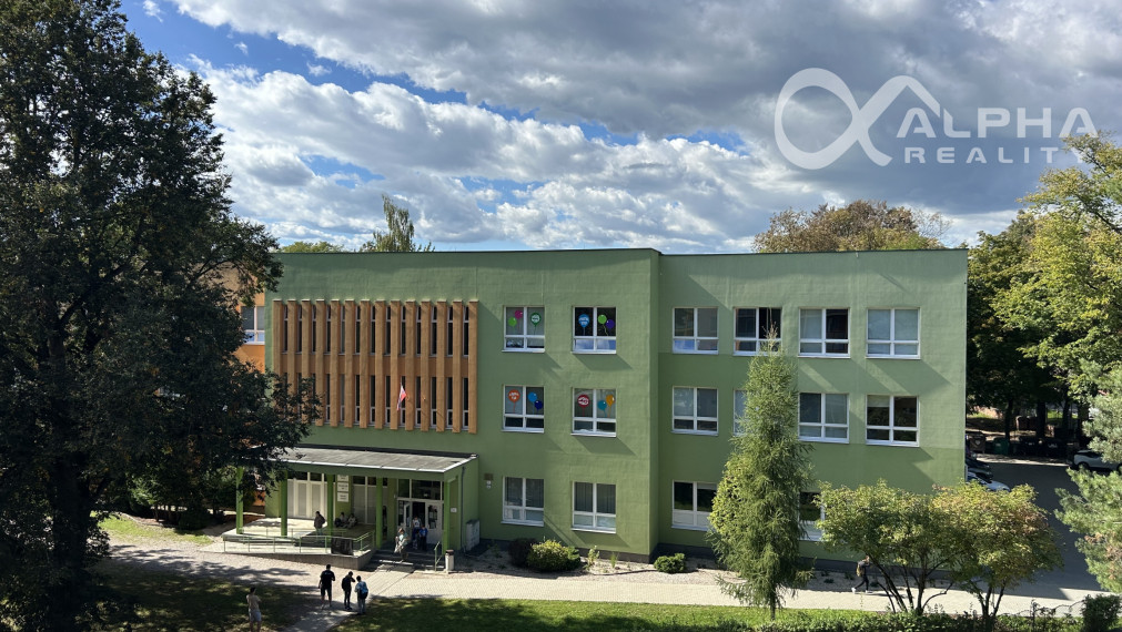 Exkluzívne 3i byt, 2 loggie, centrum, Spišská Nová Ves