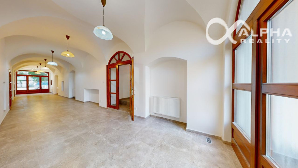 Prenájom obchodný, kancelársky priestor, centrum, Sp. N. Ves