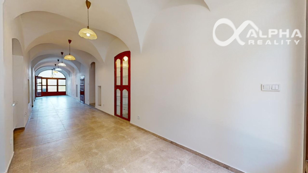 Prenájom obchodný, kancelársky priestor, centrum, Sp. N. Ves