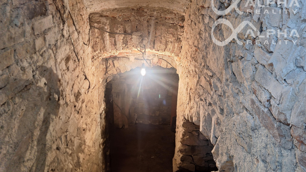 Prenájom obchodný, kancelársky priestor, centrum, Sp. N. Ves