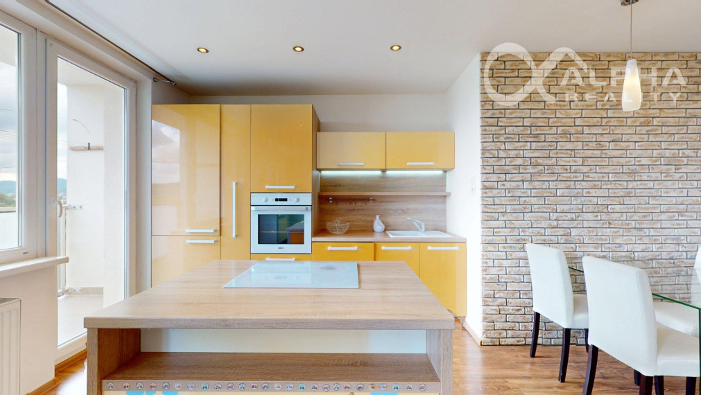 EXKLUZÍVNE 2i byt s loggiou, sídl. Mier, Spišská Nová Ves