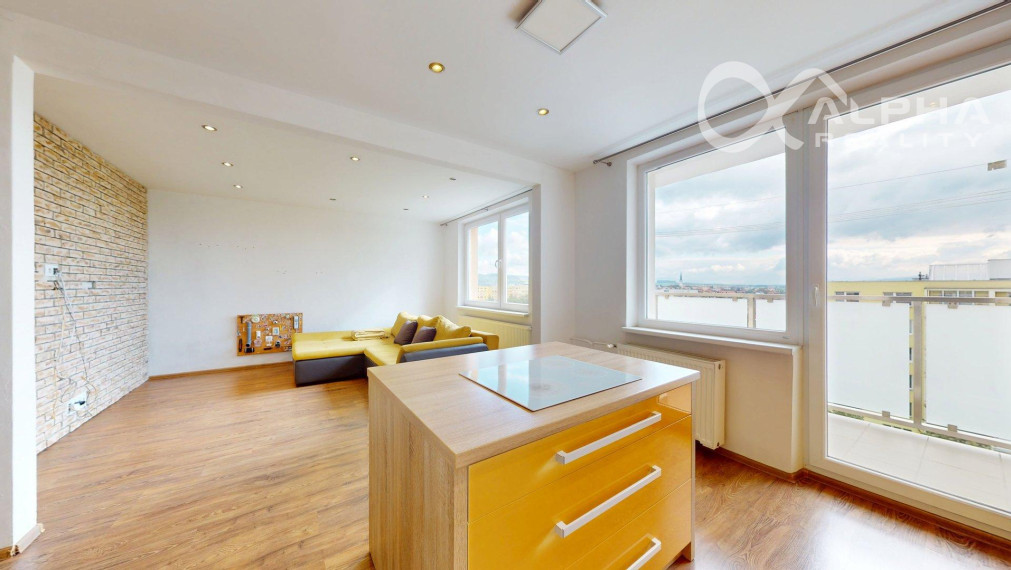 EXKLUZÍVNE 2i byt s loggiou, sídl. Mier, Spišská Nová Ves