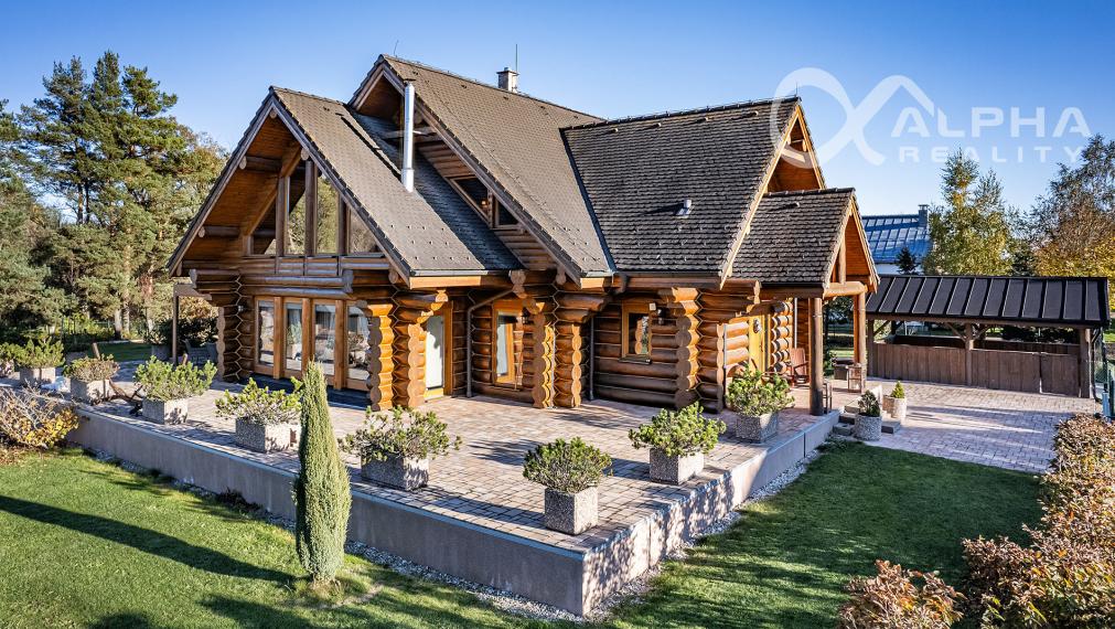 Zrubový rodinný dom, Veľká Lomnica