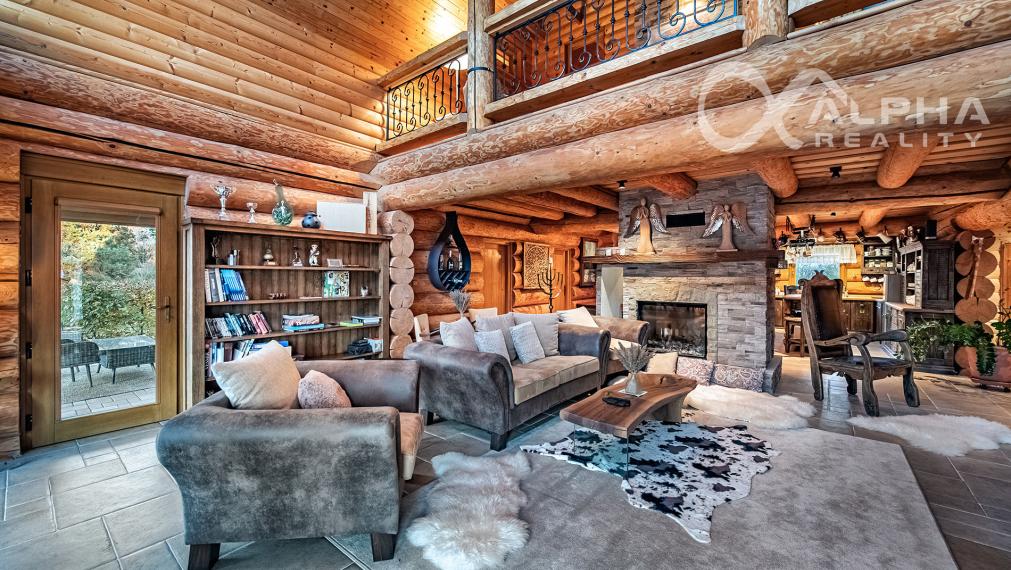 Zrubový rodinný dom, Veľká Lomnica