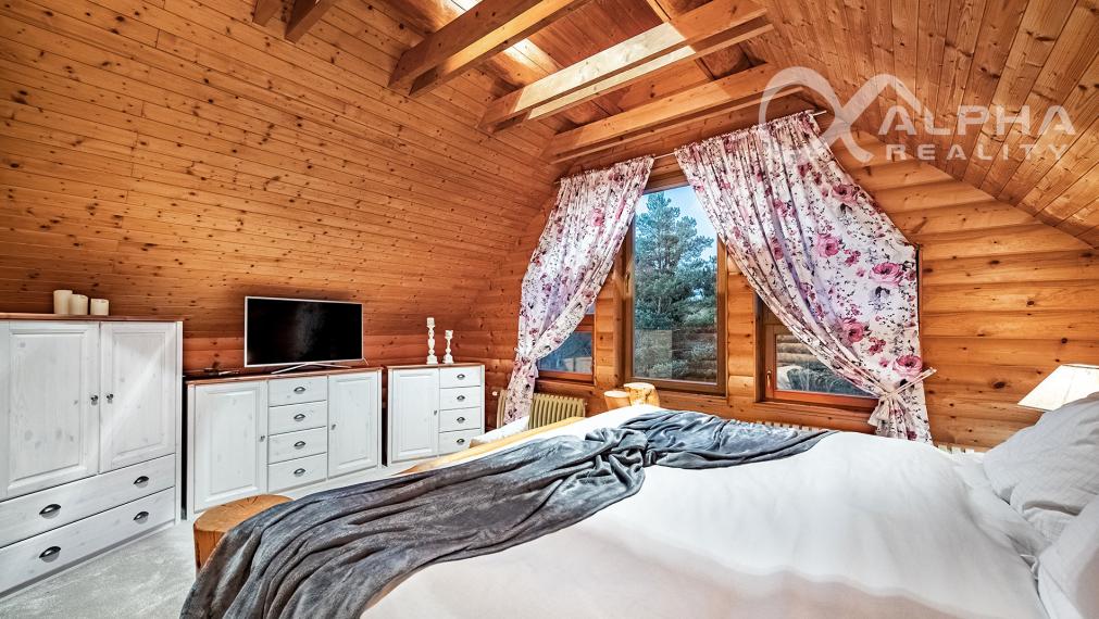 Zrubový rodinný dom, Veľká Lomnica