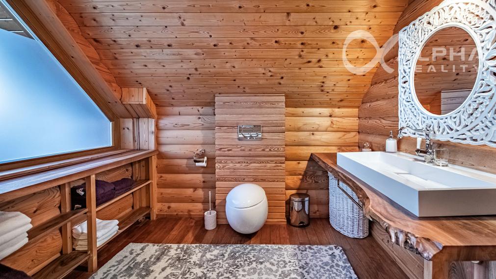 Zrubový rodinný dom, Veľká Lomnica