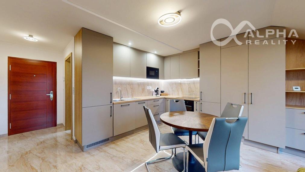 Prenájom garsónka s parkovaním, centrum, Spišská Nová ves