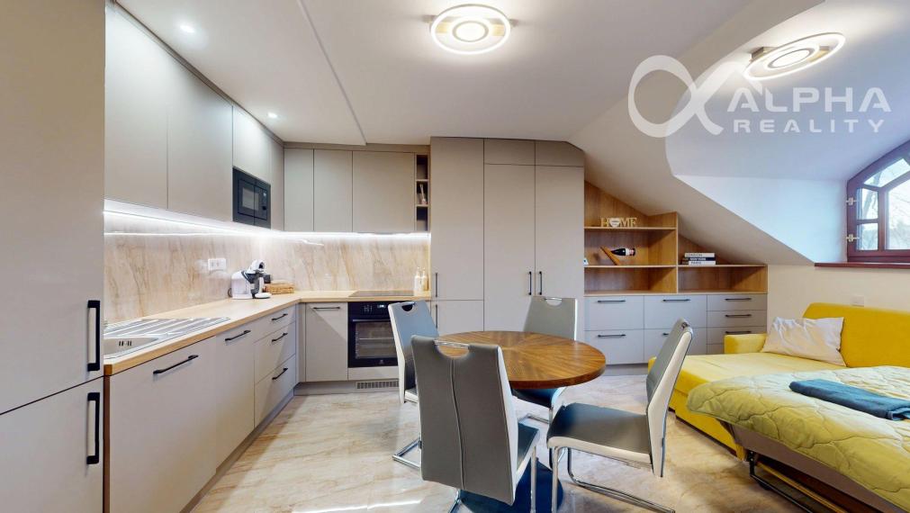 Prenájom garsónka s parkovaním, centrum, Spišská Nová ves