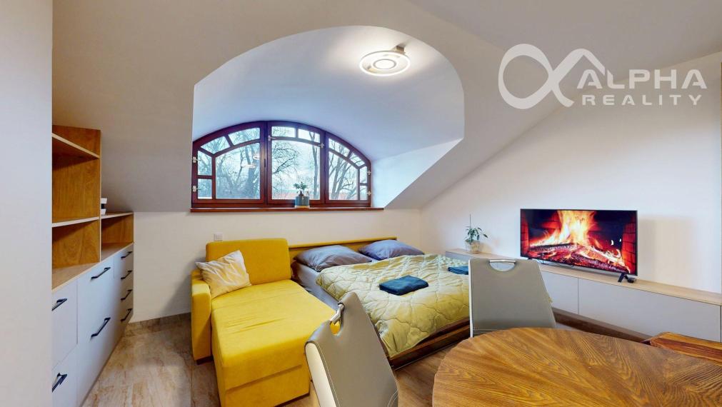 Prenájom garsónka s parkovaním, centrum, Spišská Nová ves