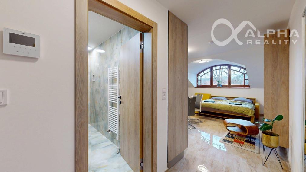 Prenájom garsónka s parkovaním, centrum, Spišská Nová ves