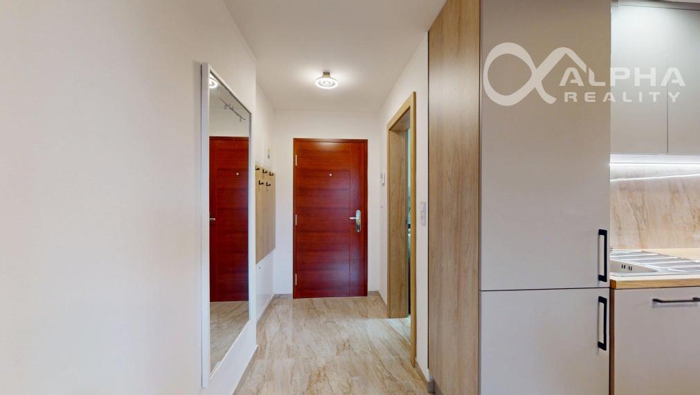 Prenájom garsónka s parkovaním, centrum, Spišská Nová ves