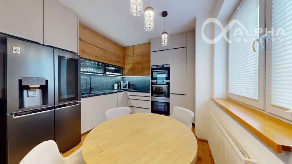 Nadštandardný 3i byt s loggiou, parkovaním, Tarča, Sp.N.Ves