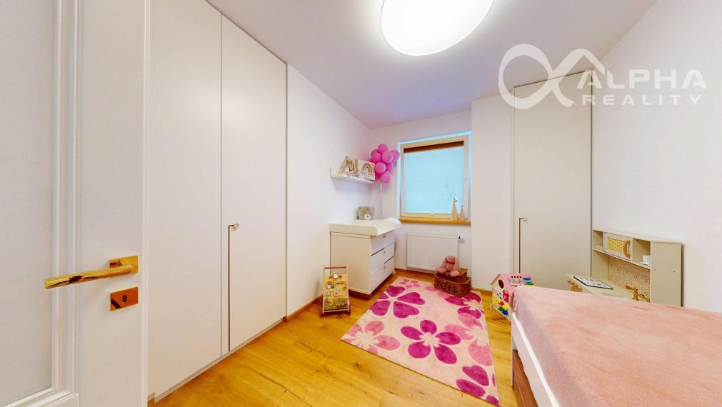 Nadštandardný 3i byt s loggiou, parkovaním, Tarča, Sp.N.Ves