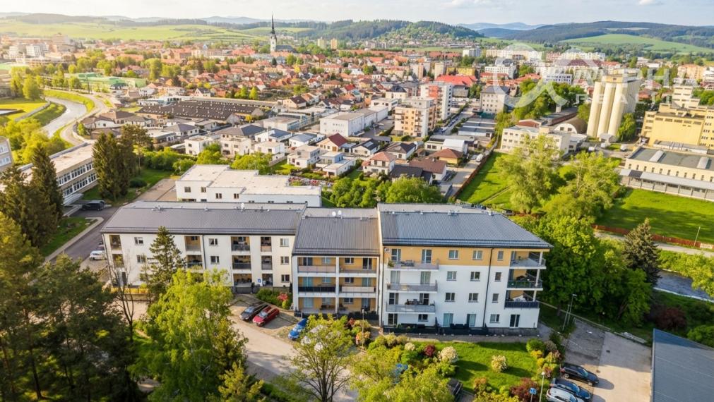 Nadštandardný 3i byt s loggiou, parkovaním, Tarča, Sp.N.Ves